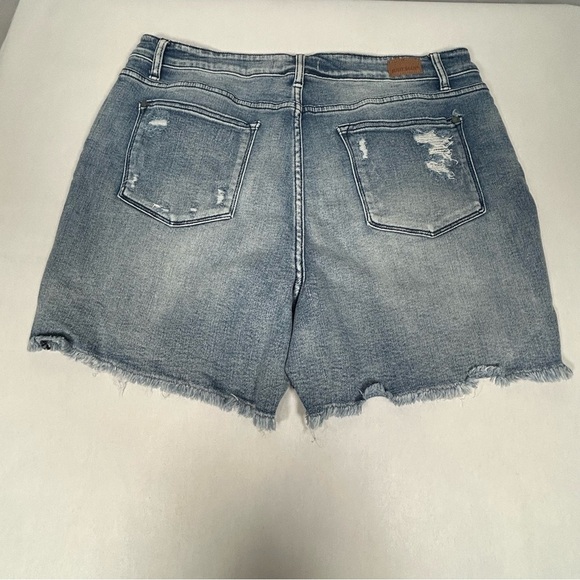 Judy Blue Jean Shorts Blue Distressed Cut-Offs - Picture 2 of 12